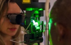 Retinal laser photocoagulation_3